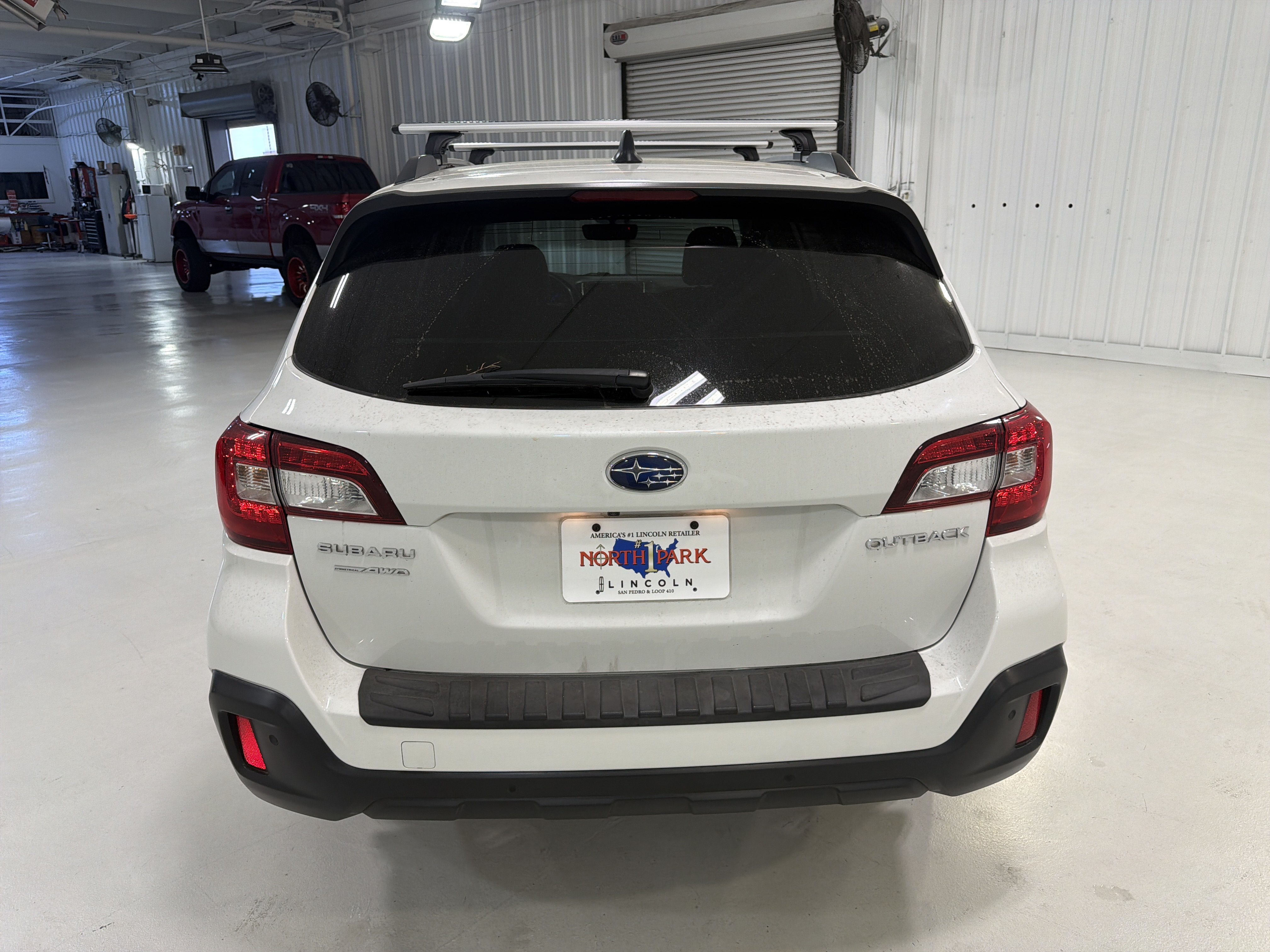 Used 2019 Subaru Outback 2.5i Touring AWD/4WD image 4