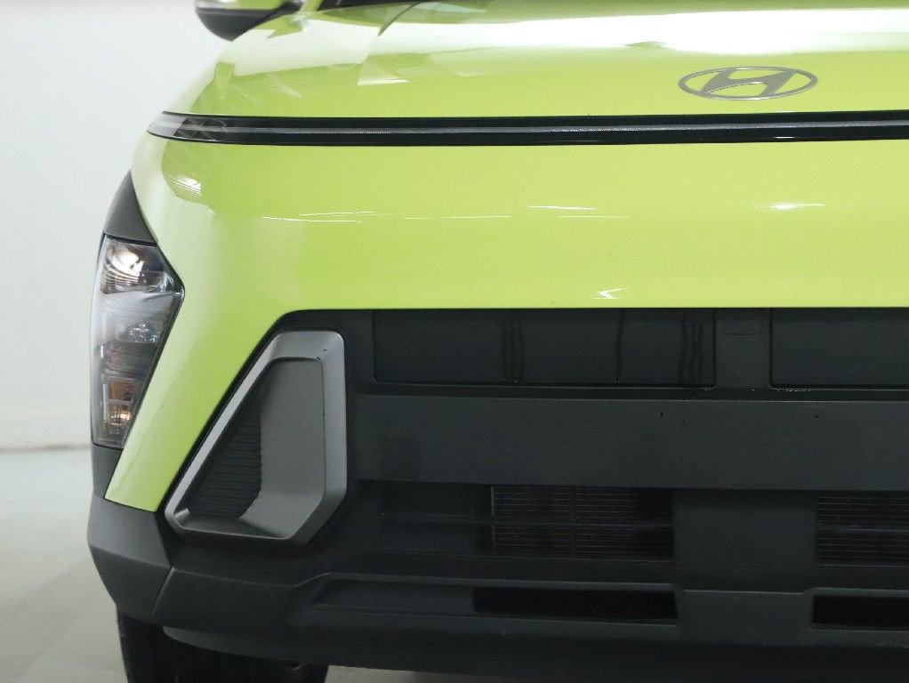 Used 2024 Hyundai Kona SEL AWD/4WD image 6