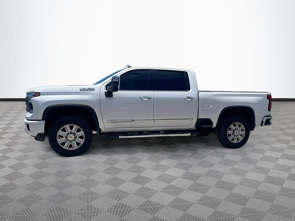 Used 2025 Chevrolet Silverado 3500 High Country w/ High Country Premium Package AWD/4WD image 9