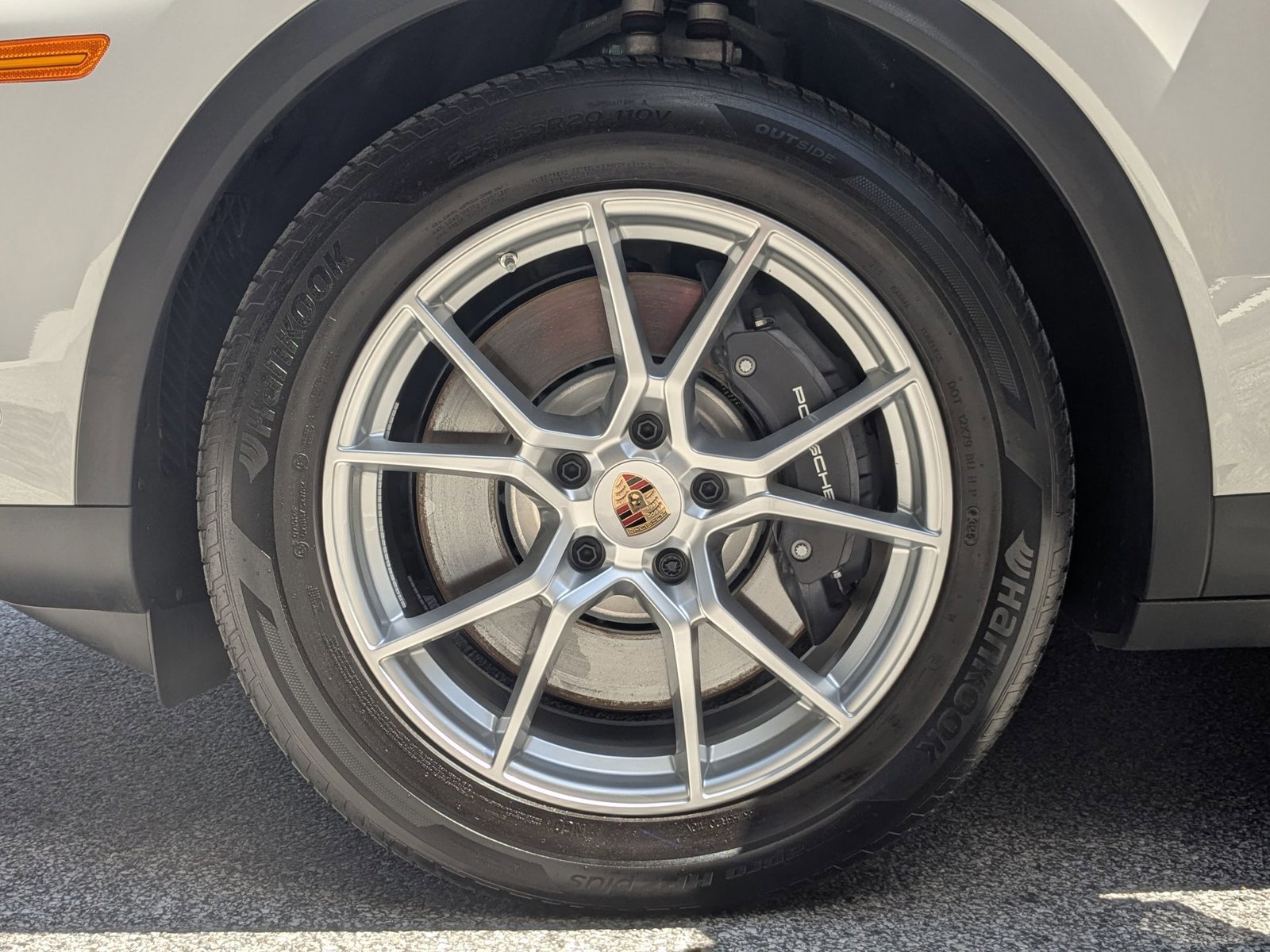 Certified 2026 Porsche Cayenne E-Hybrid AWD/4WD image 30
