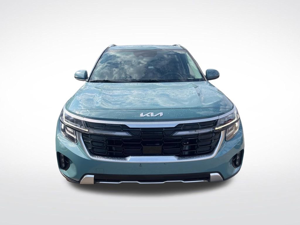 Certified 2024 Kia Seltos SX w/ SX Sunroof Package AWD/4WD image 2