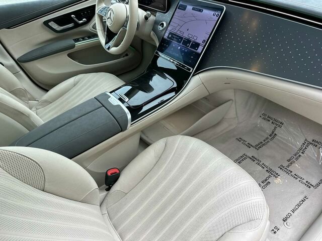 Used 2022 Mercedes-Benz EQS 450+ Sedan image 18