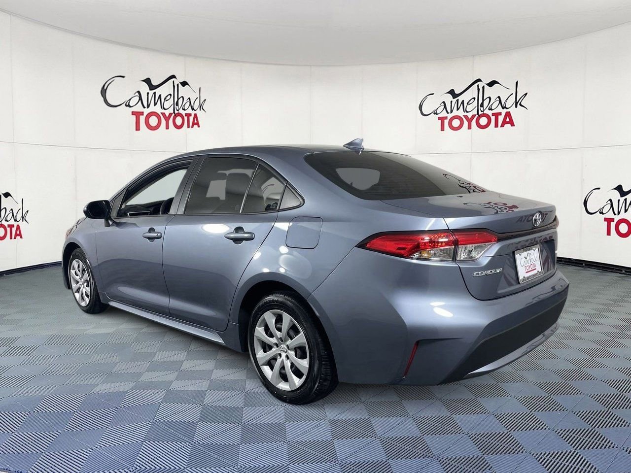 Used 2022 Toyota Corolla LE w/ Carpet Mat Package (TMS) image 6