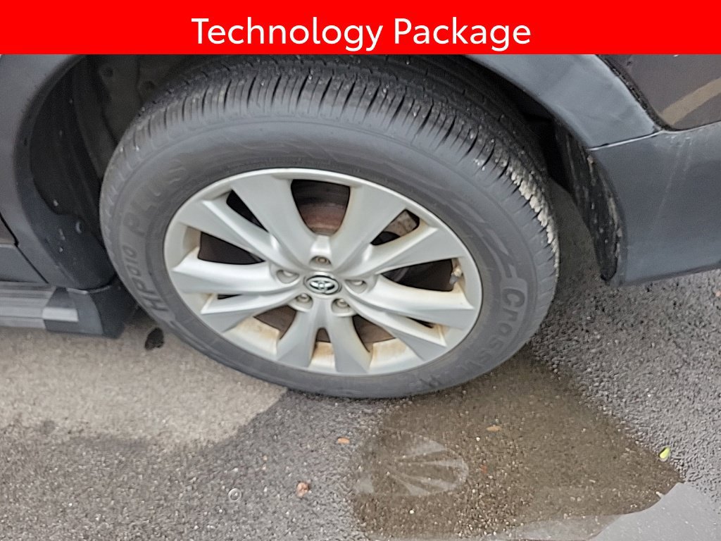 Used 2015 Toyota RAV4 Limited w/ Technology Package AWD/4WD image 5