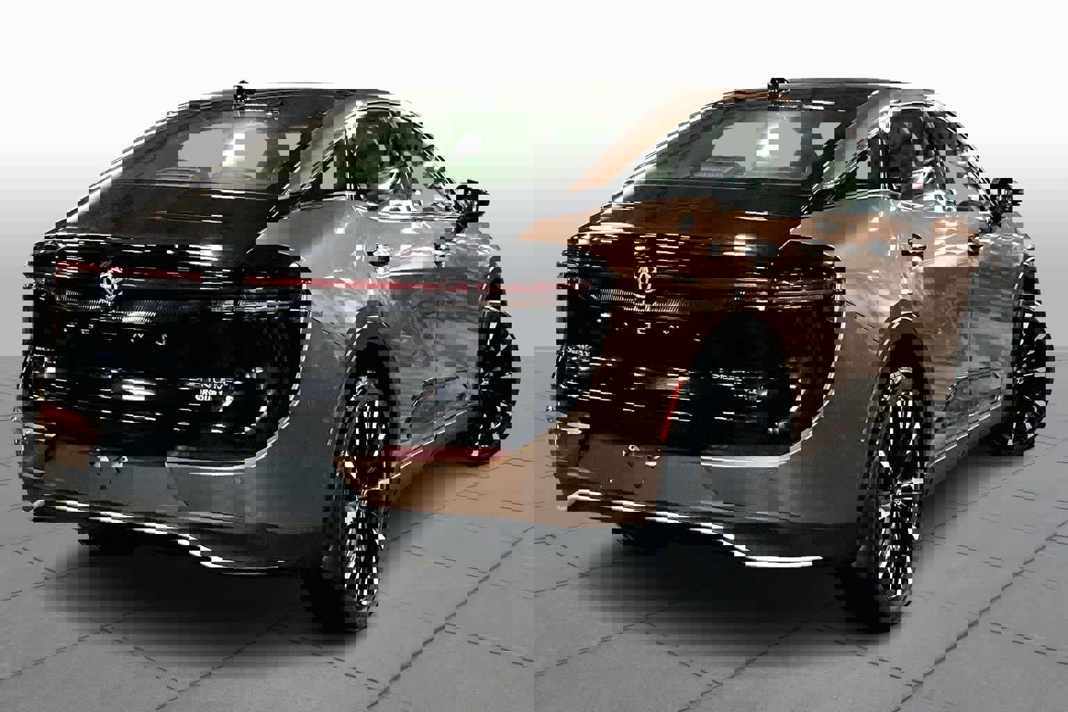 Used 2023 Toyota Crown Platinum image 13