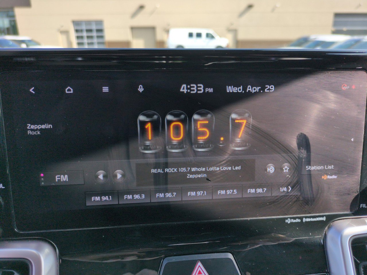 Used 2022 Kia Sorento S FWD image 24