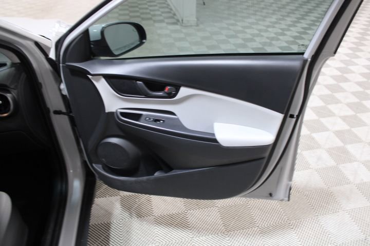 Used 2023 Hyundai Kona SEL image 20