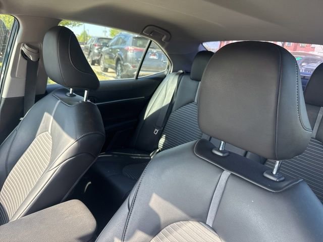 Used 2020 Toyota Camry SE w/ Convenience Package image 9