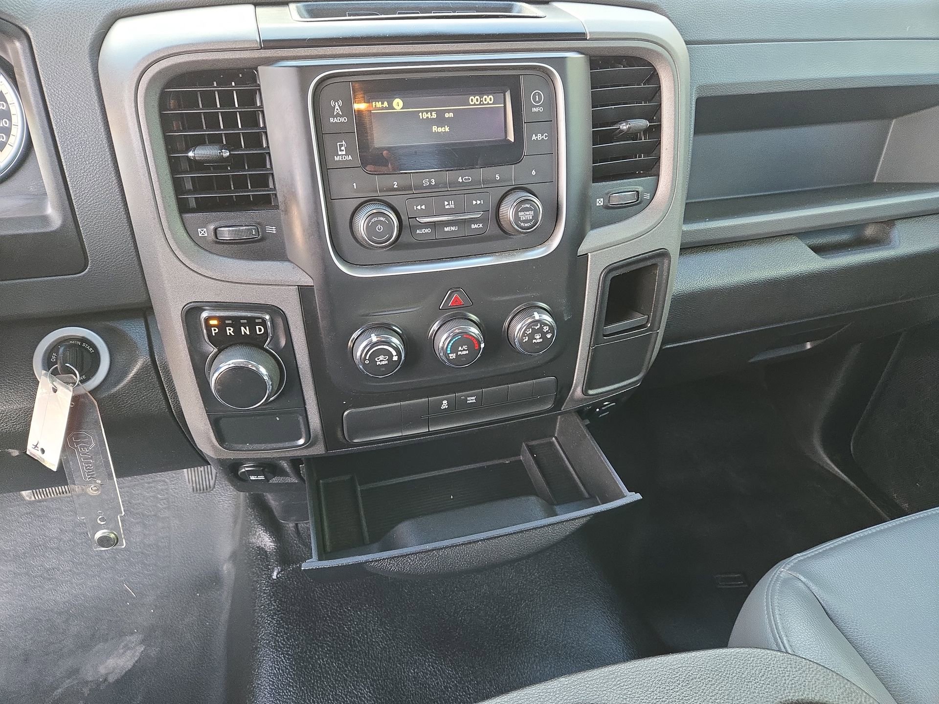 Used 2018 RAM 1500 Tradesman image 27