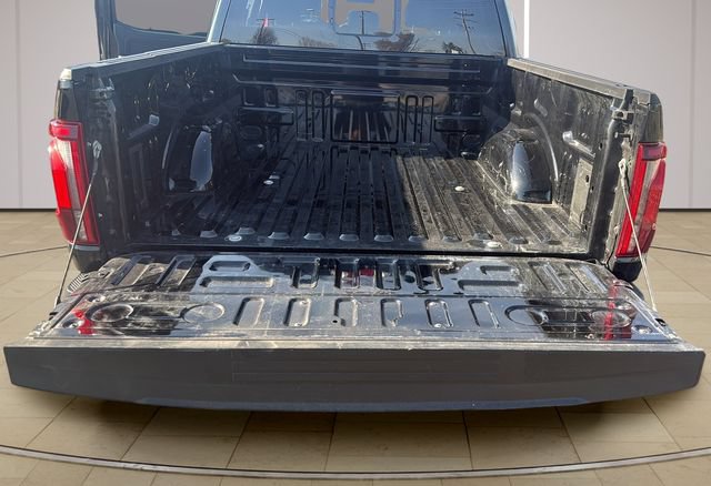 Used 2025 Ford F150 Lariat AWD/4WD image 25