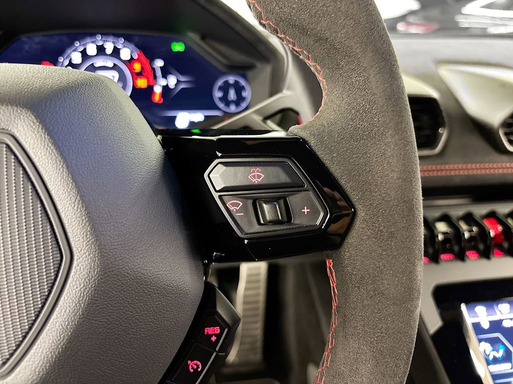 Used 2023 Lamborghini Huracan Sterrato image 20