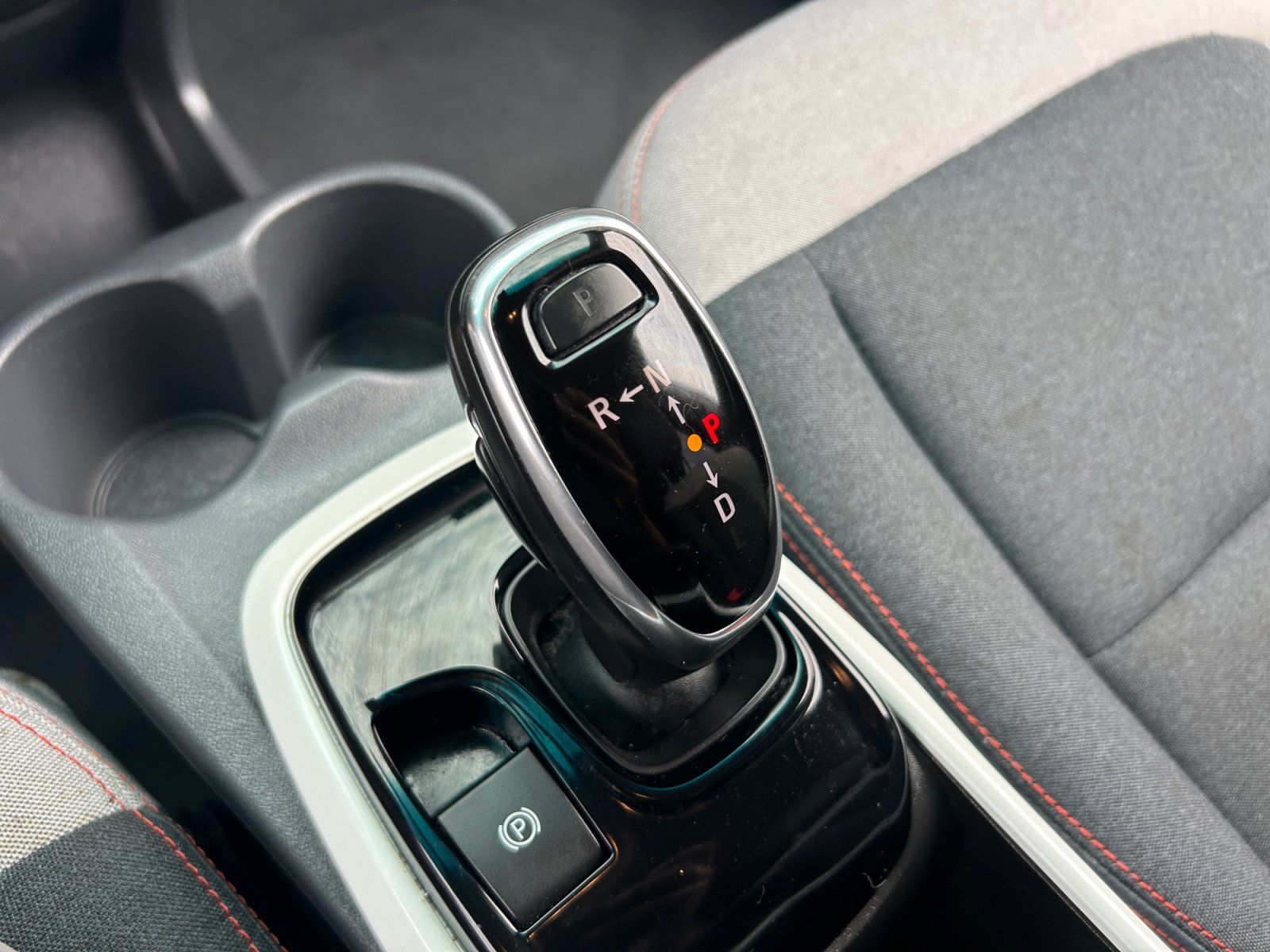 Used 2019 Chevrolet Bolt LT FWD image 15