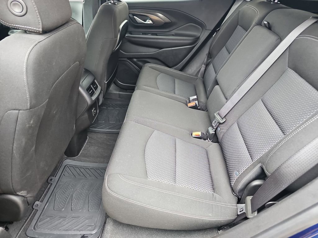 Used 2022 GMC Terrain SLE w/ Driver Convenience Package image 17