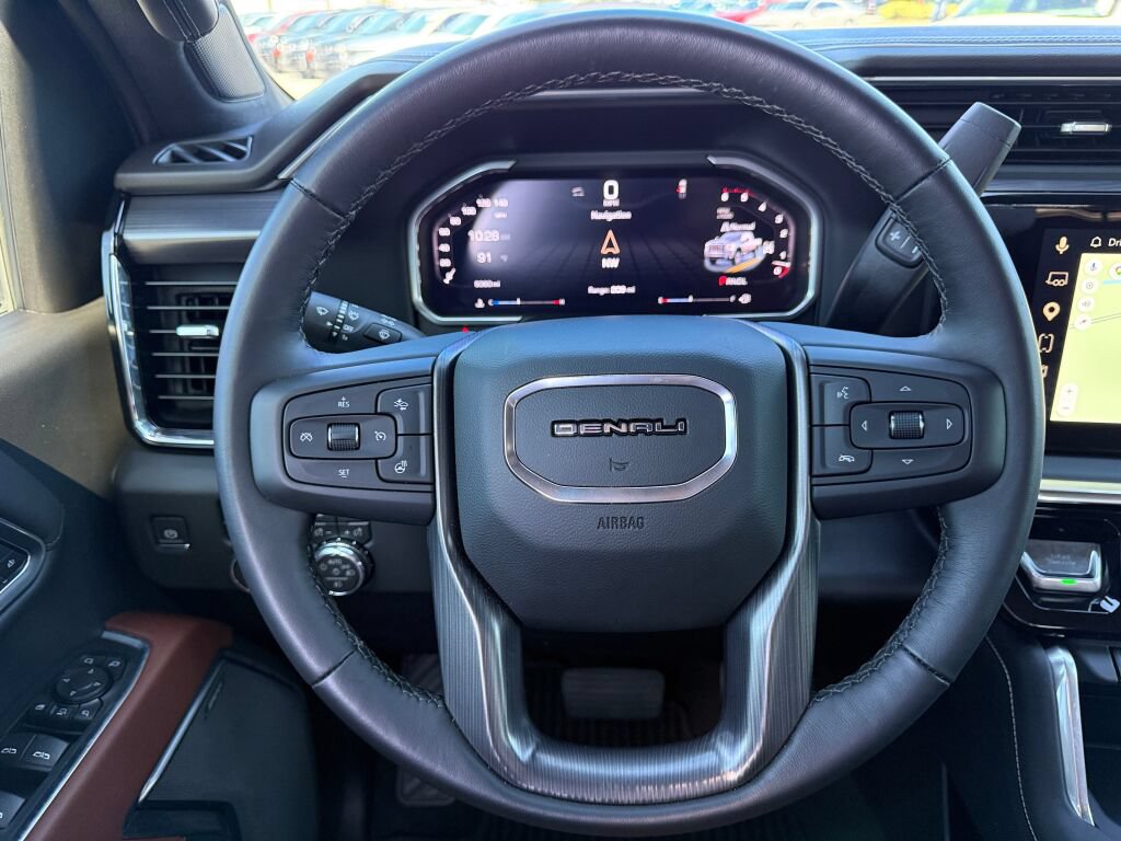 Used 2026 GMC Sierra 2500 Denali Ultimate AWD/4WD image 14