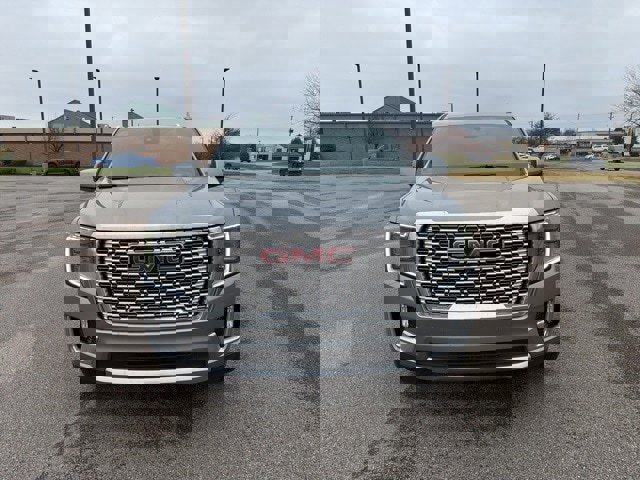 Used 2023 GMC Yukon Denali w/ Max Trailering Package image 12