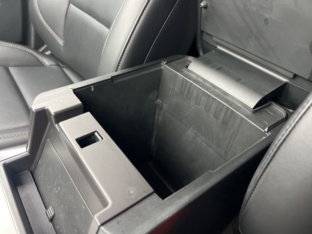 Certified 2024 Ford Explorer XLT w/ Equipment Group 202A image 15