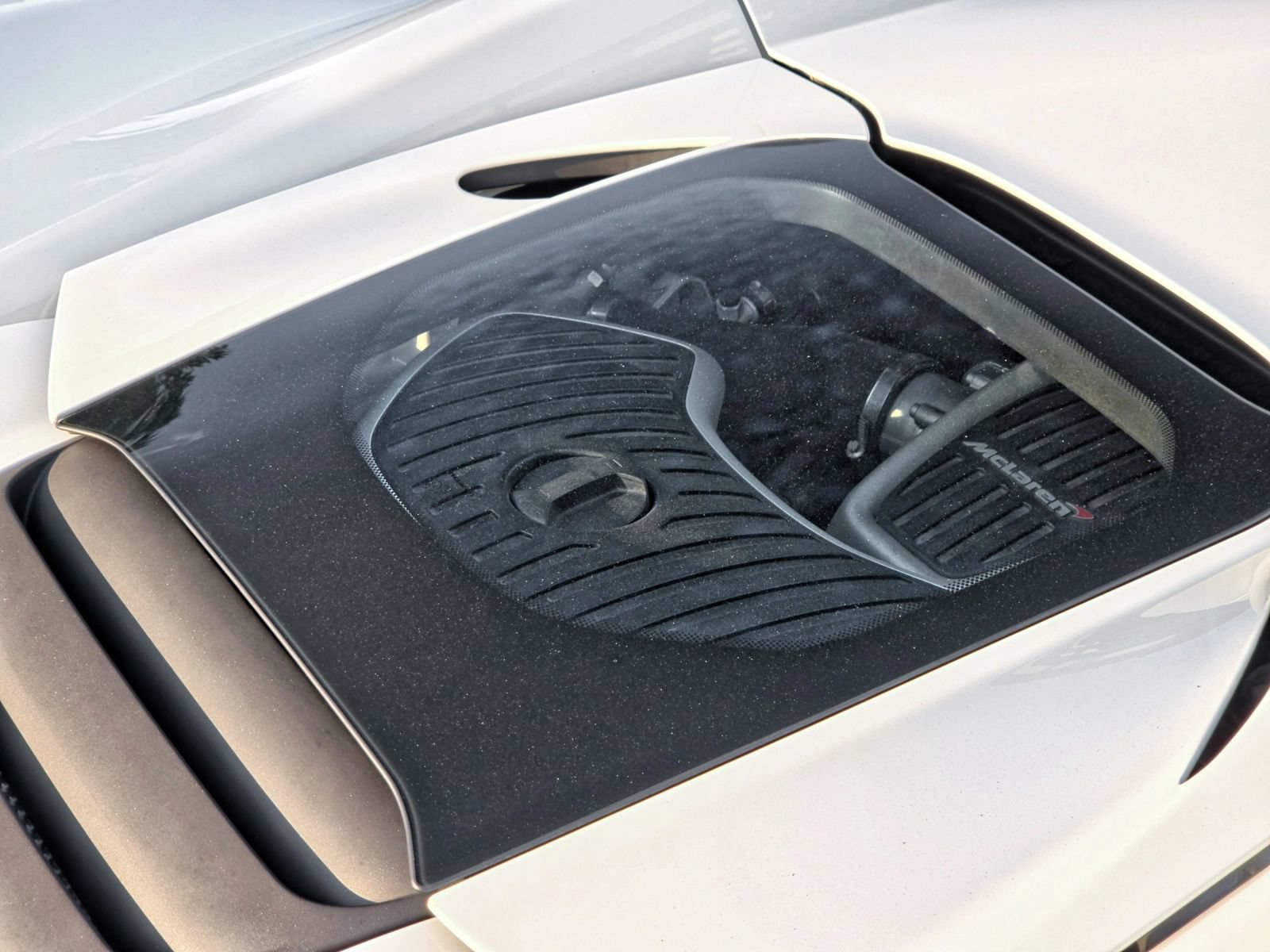 Used 2015 McLaren 650S Spider RWD image 19