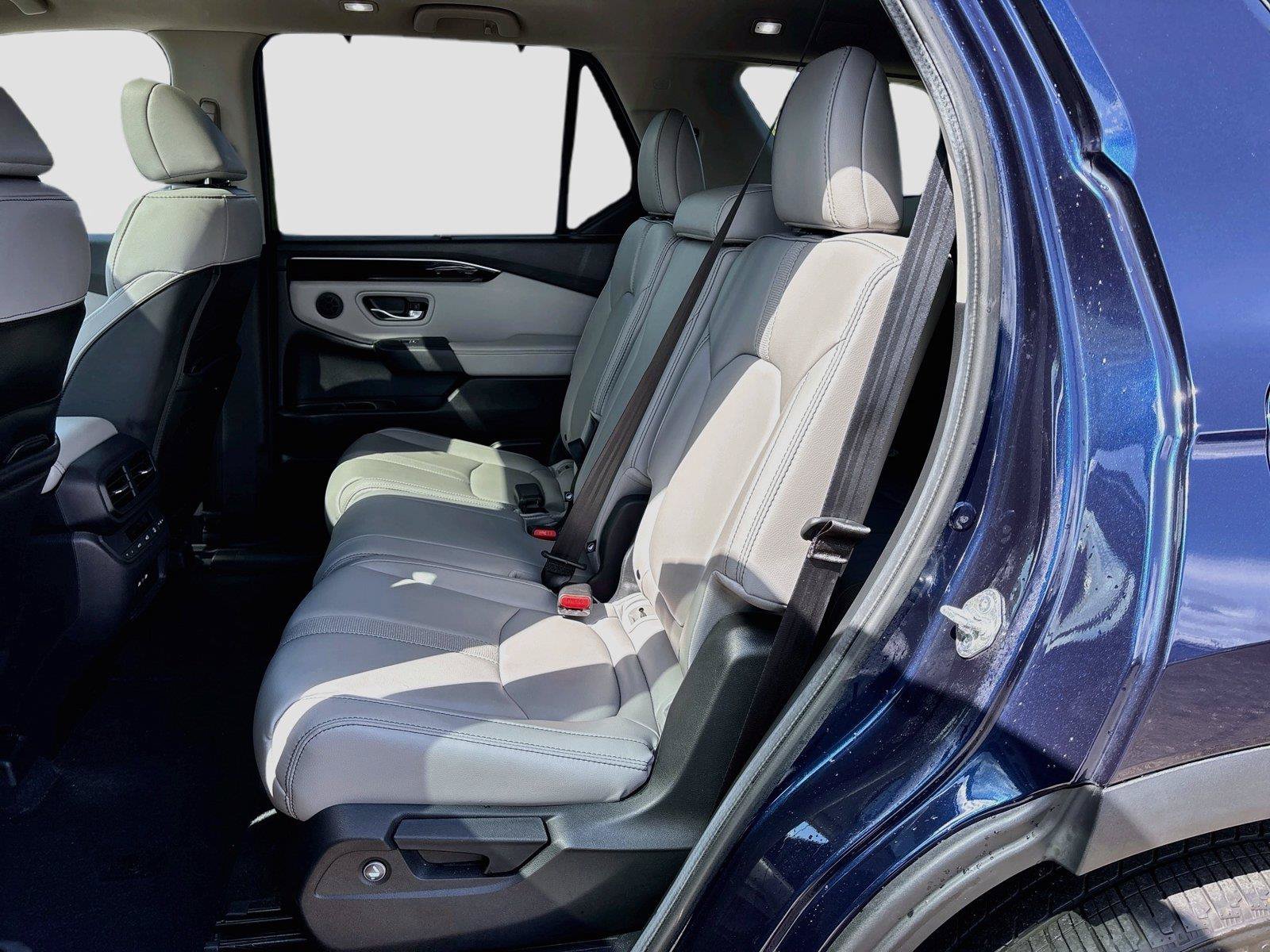 Used 2024 Honda Pilot Touring image 25