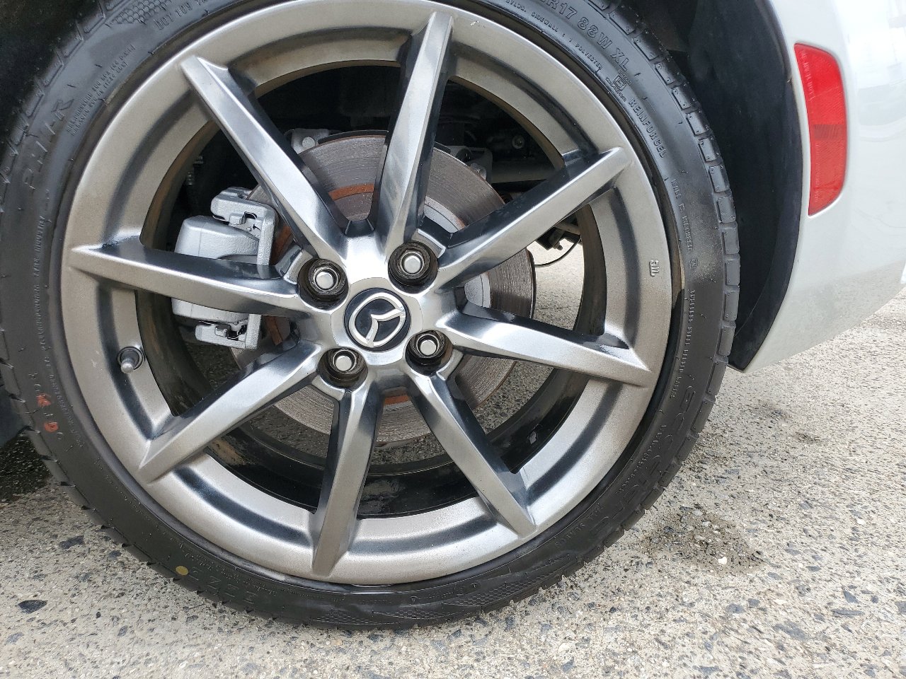 Used 2016 MAZDA MX-5 Miata Grand Touring image 38