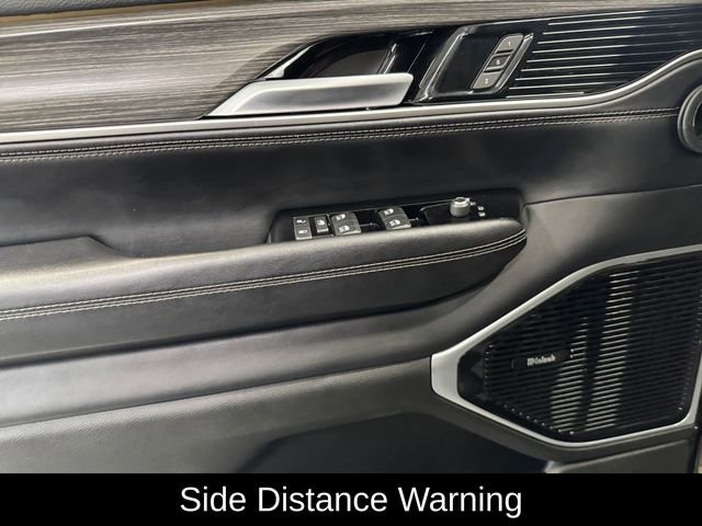 Used 2024 Jeep Wagoneer L Series III w/ Premium Group I image 29