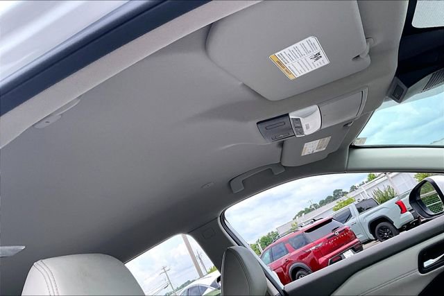 Certified 2024 Nissan Rogue SL AWD/4WD image 25