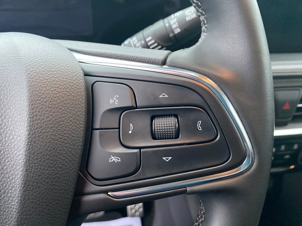 Used 2024 Buick Encore GX Sport Touring image 27