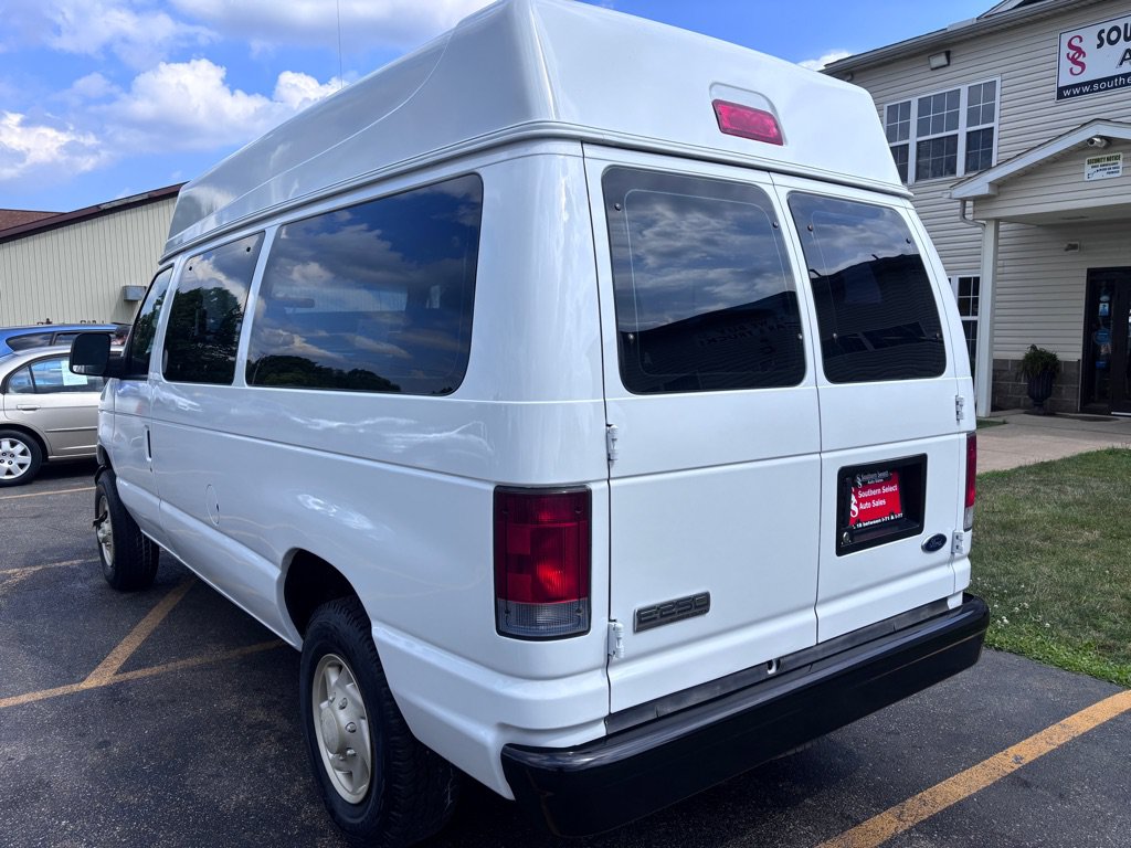 Used 2007 Ford E-250 and Econoline 250 RWD image 8