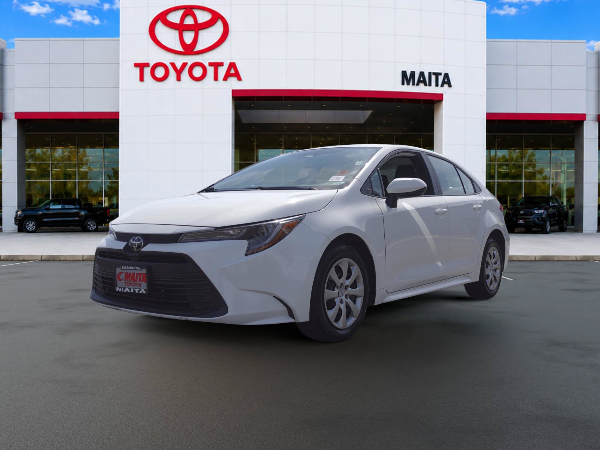 Used 2025 Toyota Corolla LE FWD image 7