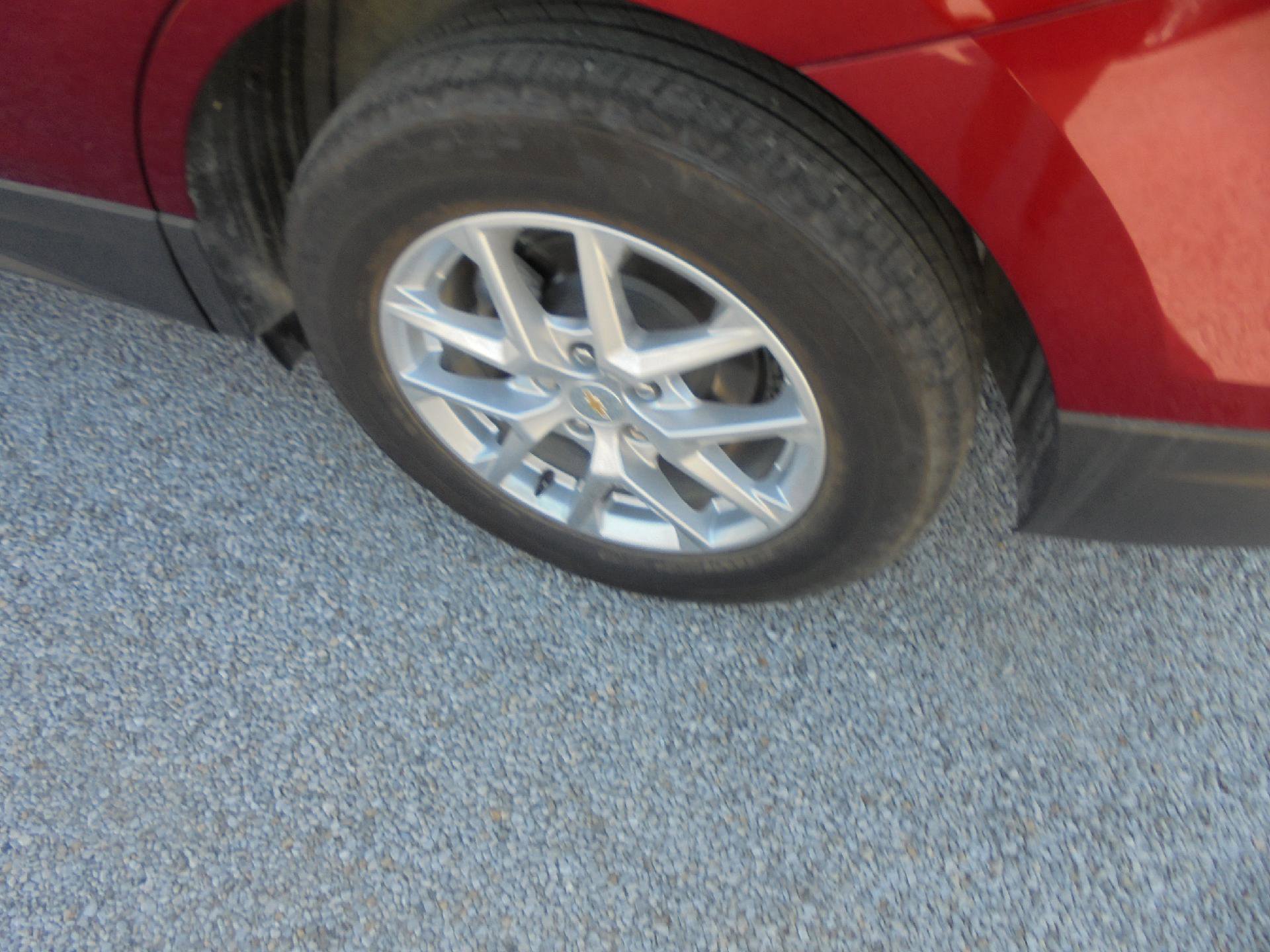 Used 2024 Chevrolet Equinox LT image 7