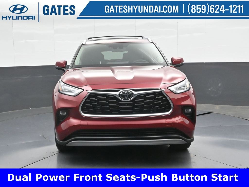 Used 2025 Toyota Highlander Platinum image 5