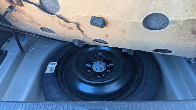 Used 2009 Toyota Camry LE image 15