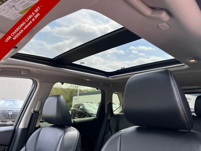 Used 2025 Nissan Rogue SL w/ Tech Package AWD/4WD image 9