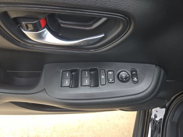 Used 2025 Honda HR-V LX image 13