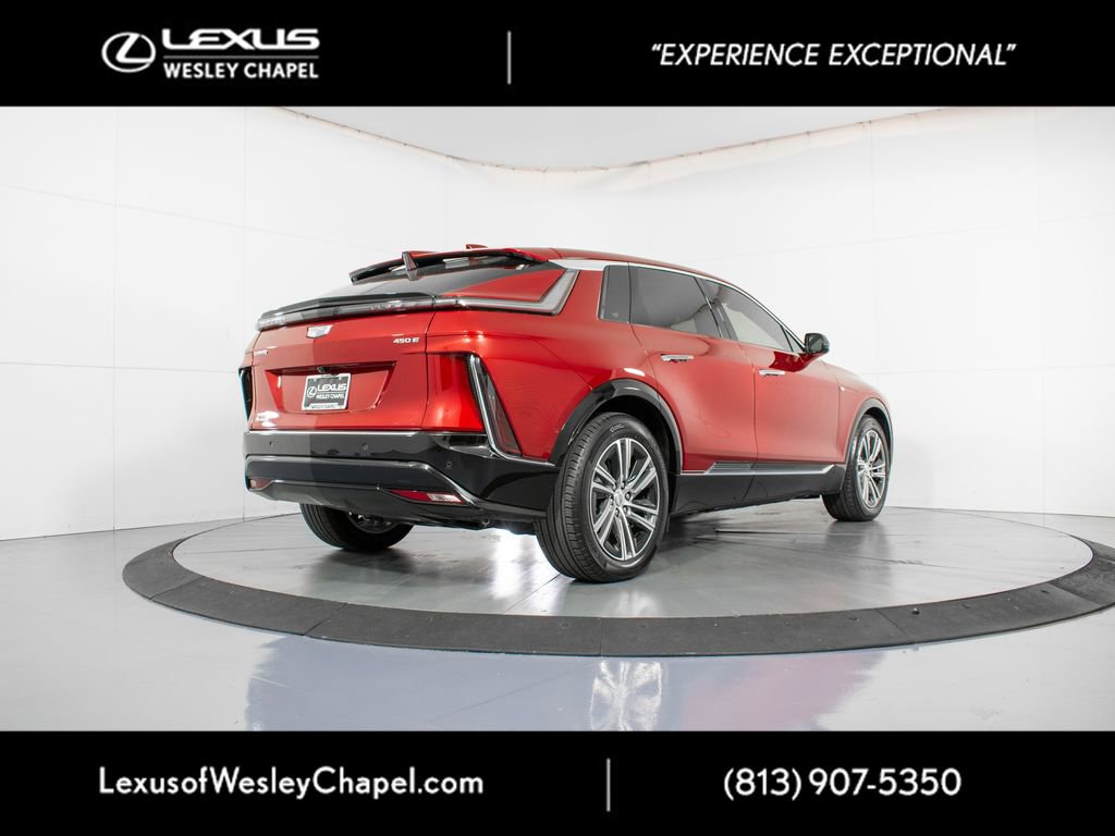 Used 2025 Cadillac Lyriq Luxury image 6