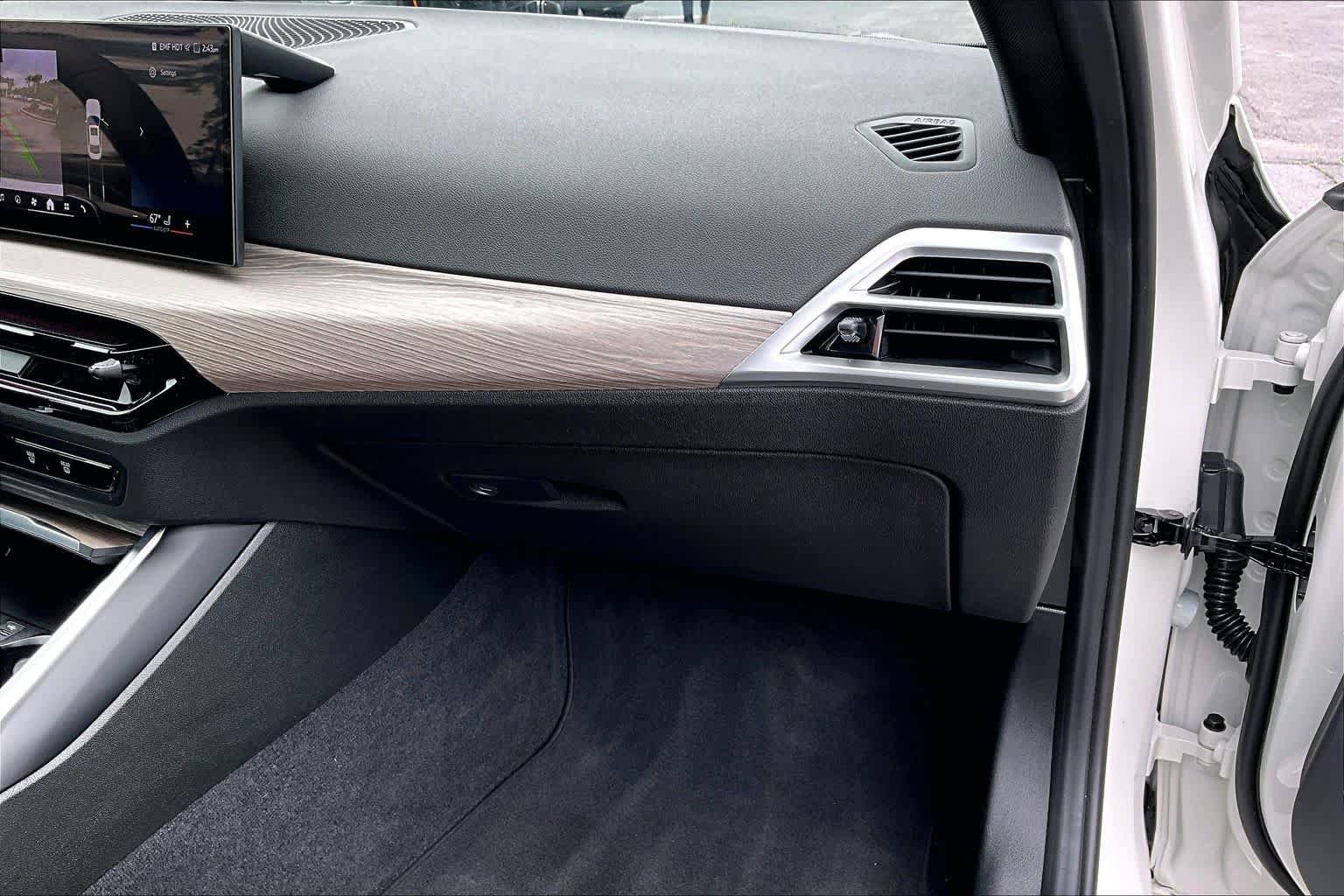 Certified 2025 BMW 330i Sedan RWD image 19