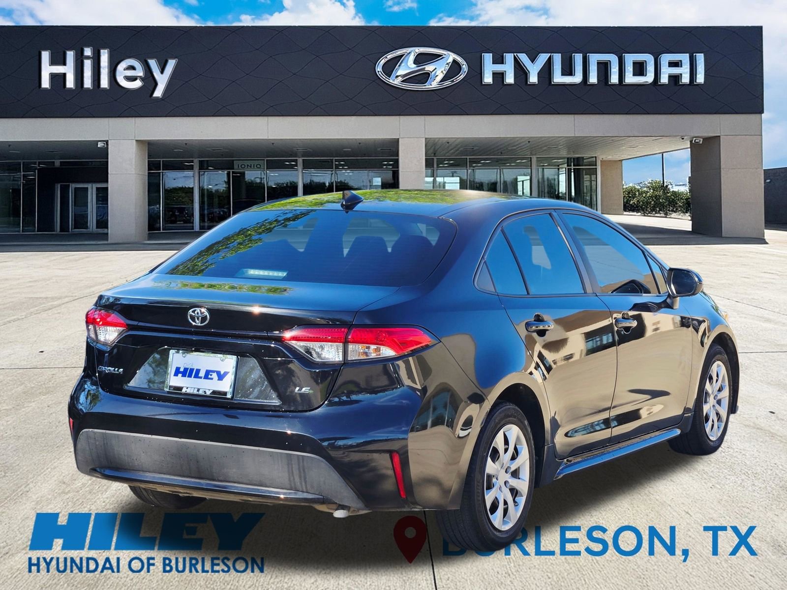 Used 2020 Toyota Corolla LE image 4