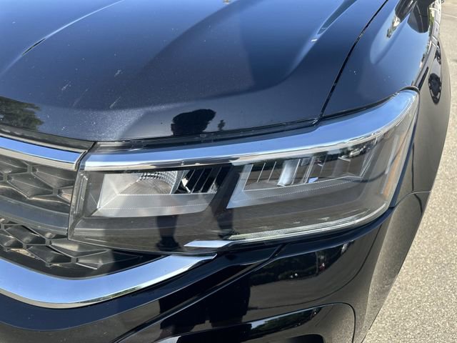 Used 2023 Volkswagen Taos S FWD image 9