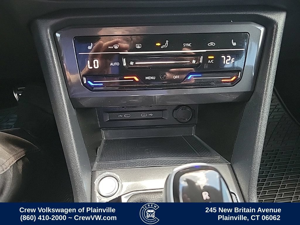 Certified 2024 Volkswagen Tiguan SE R-Line AWD/4WD image 8