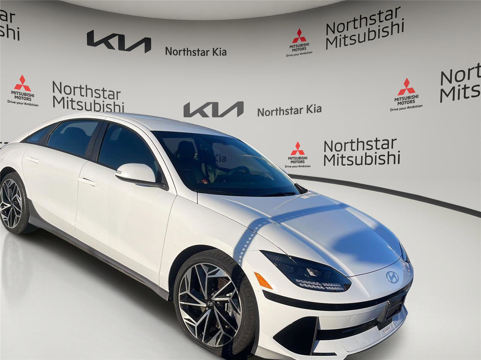 Used 2023 Hyundai Ioniq 6 SEL AWD/4WD image 5