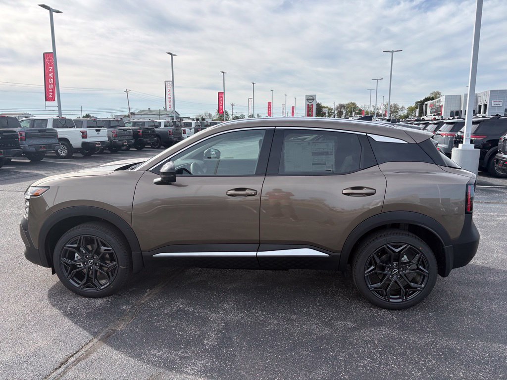 New 2027 Nissan Kicks SR FWD image 9