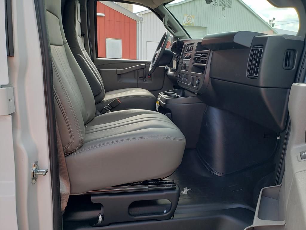 New 2025 Chevrolet Express 2500 w/ Communications Package RWD image 15