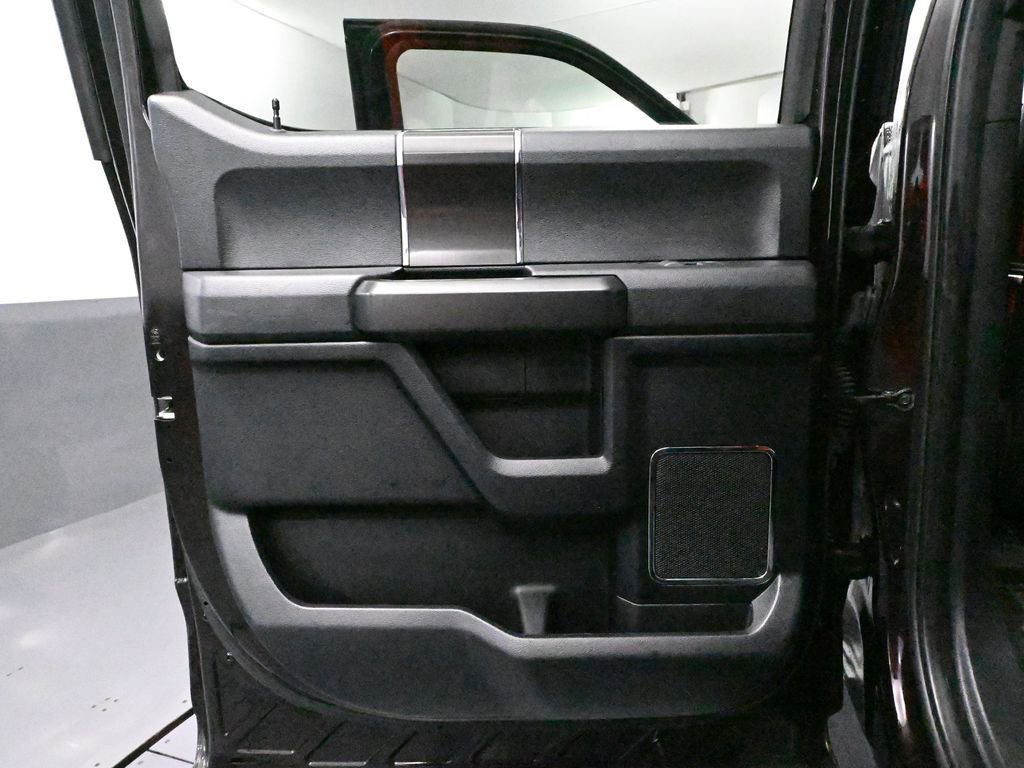 Used 2019 Ford F150 Lariat w/ Equipment Group 502A Luxury image 41