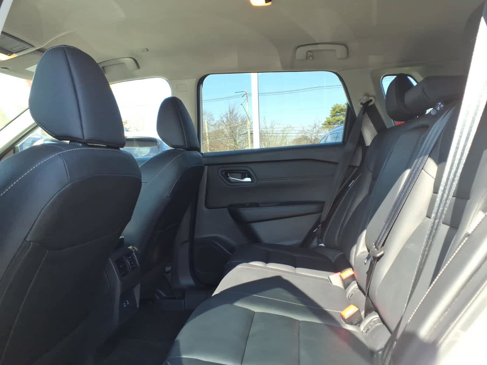 Certified 2026 Nissan Rogue SL AWD/4WD image 18