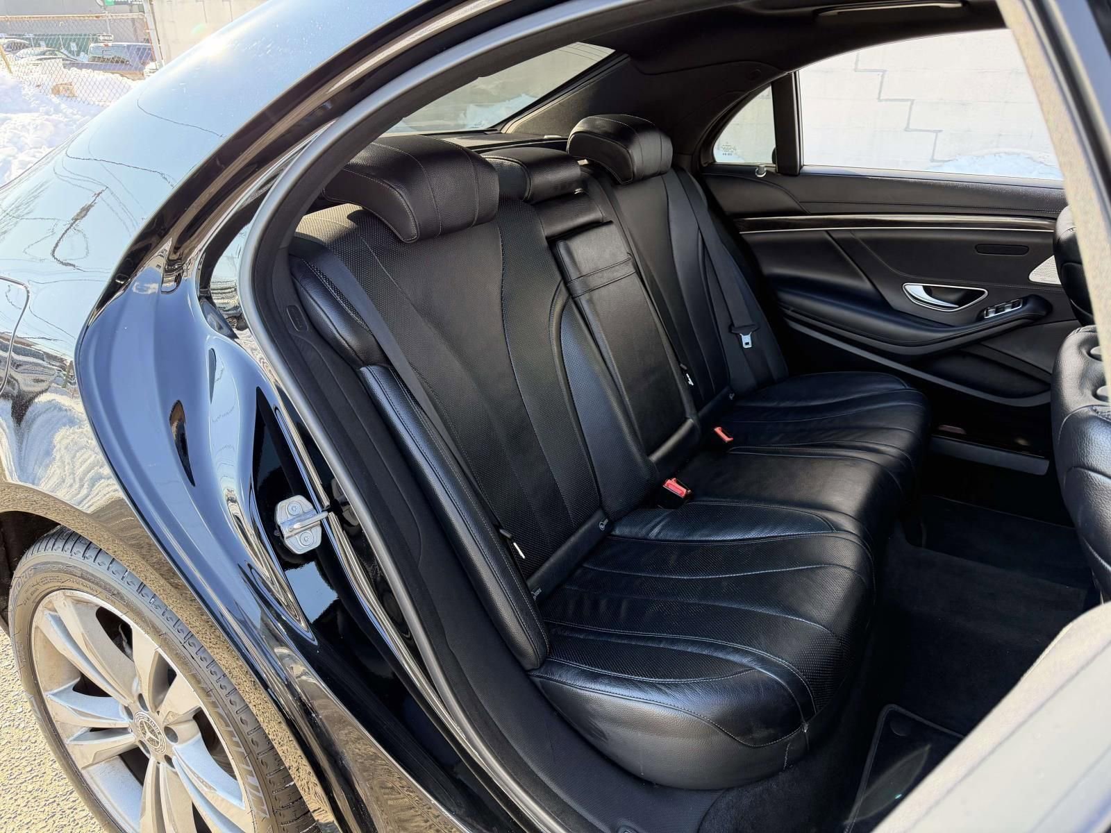 Used 2020 Mercedes-Benz S 450 4MATIC Sedan w/ Premium Package image 16