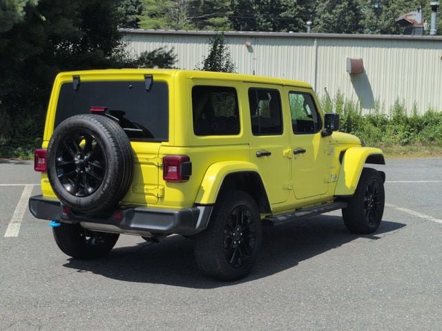 Certified 2024 Jeep Wrangler Unlimited Sahara w/ Technology Group AWD/4WD image 5
