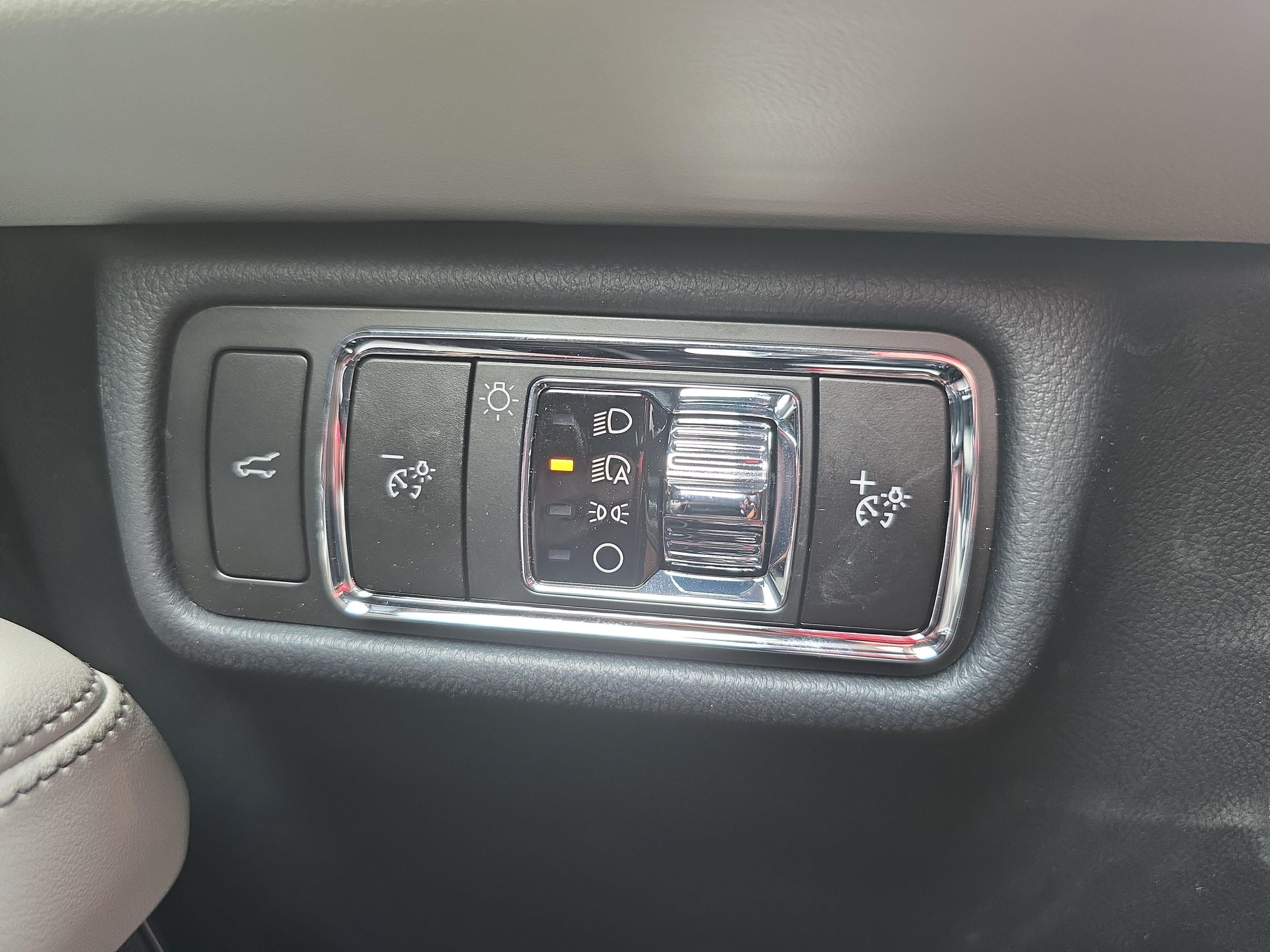 New 2026 Lincoln Aviator AWD image 28