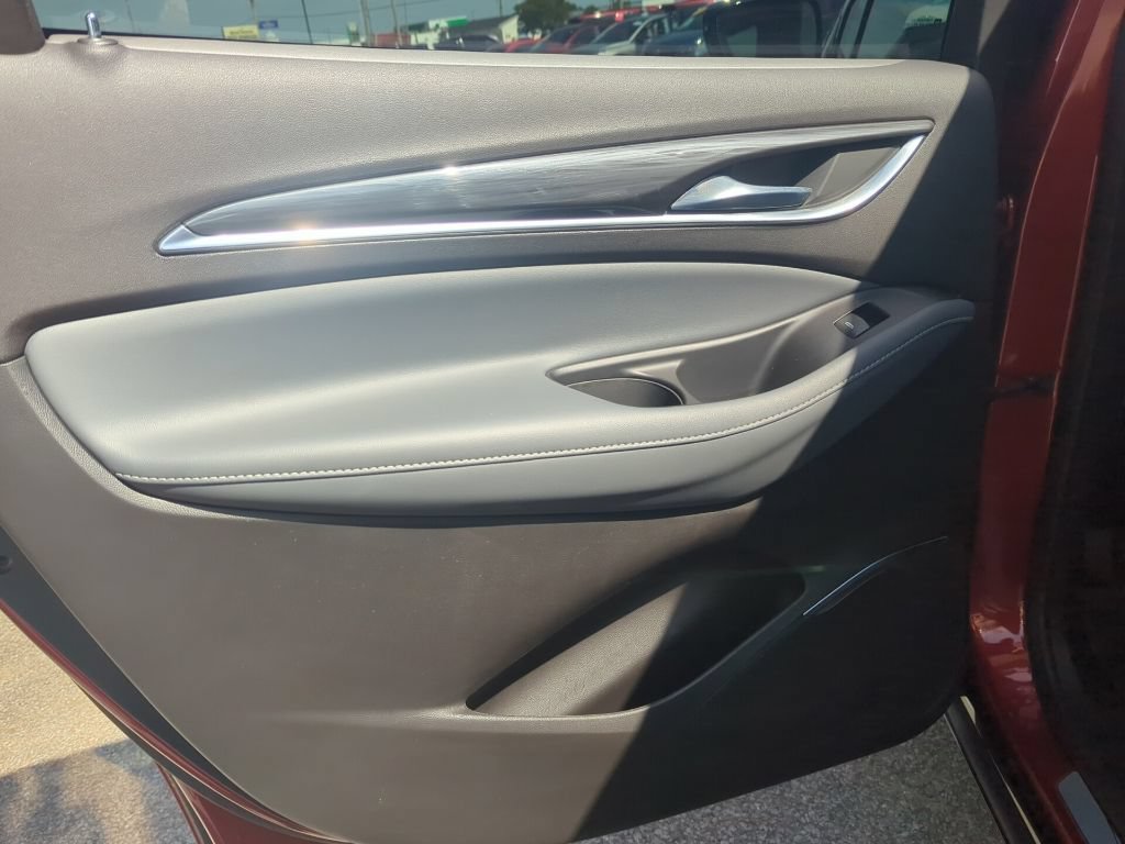 Used 2023 Buick Enclave Essence w/ Sport Touring Edition FWD image 19