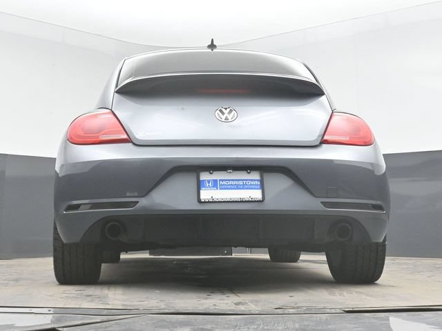 Used 2013 Volkswagen Beetle R-Line FWD image 46