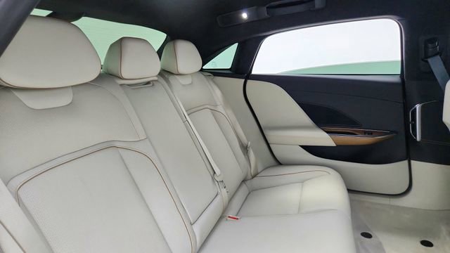 Used 2023 Lucid Air Touring AWD/4WD image 25
