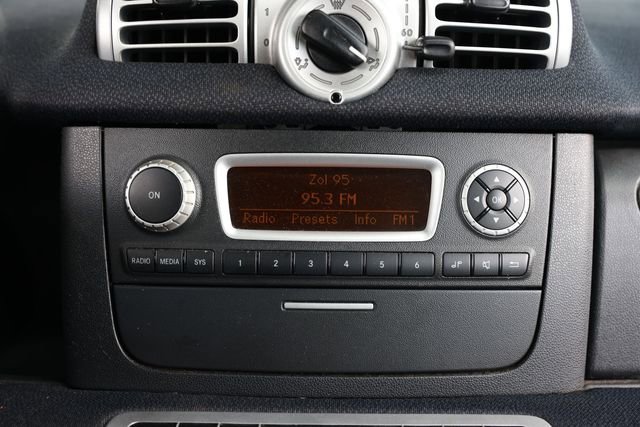 Used 2012 smart fortwo pure image 28